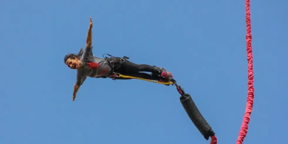 Bungee Jumping