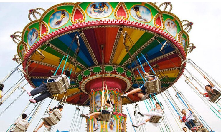 swing chair at the best amusement park near delhi