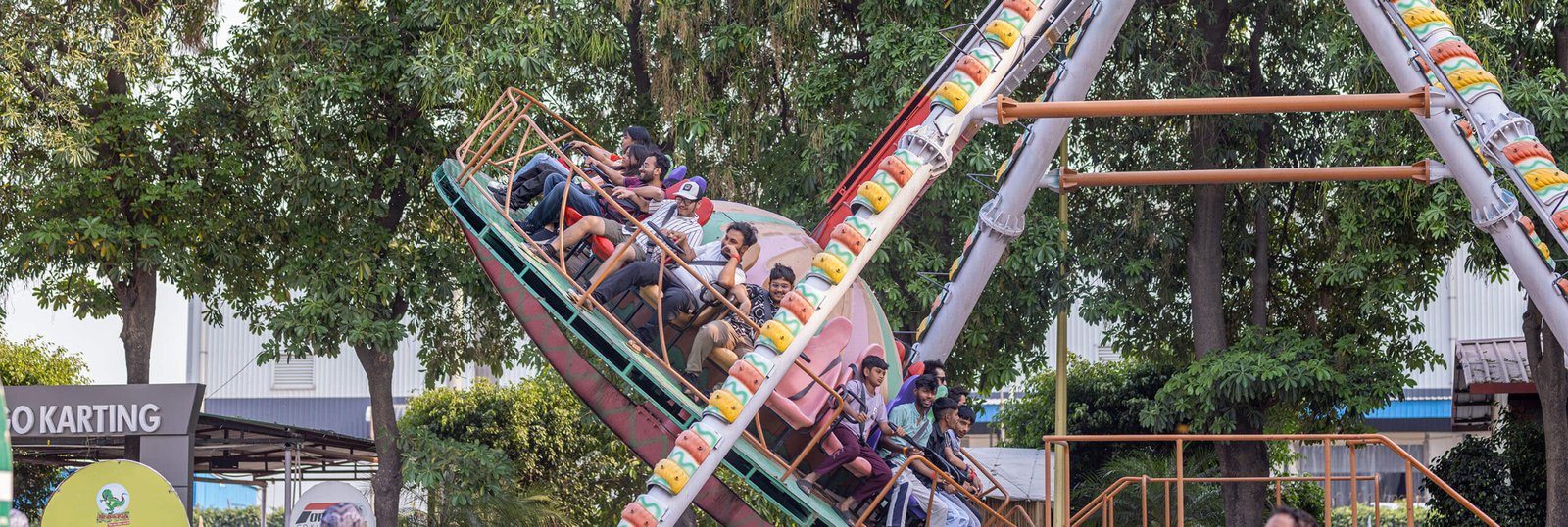 amusement-slide1